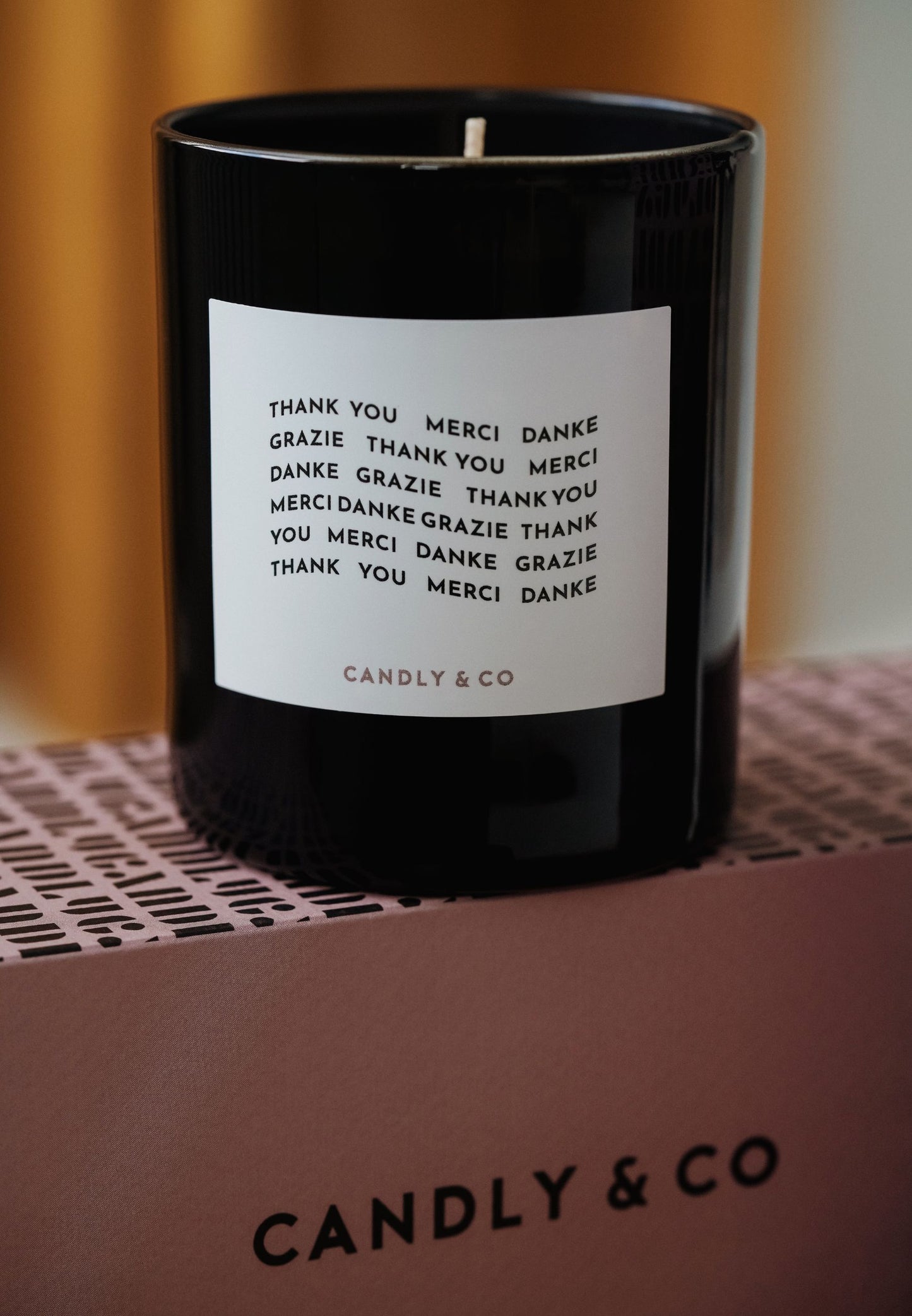 Świeca zapachowa No.7 Thank you. Merci. Danke. Grazie.